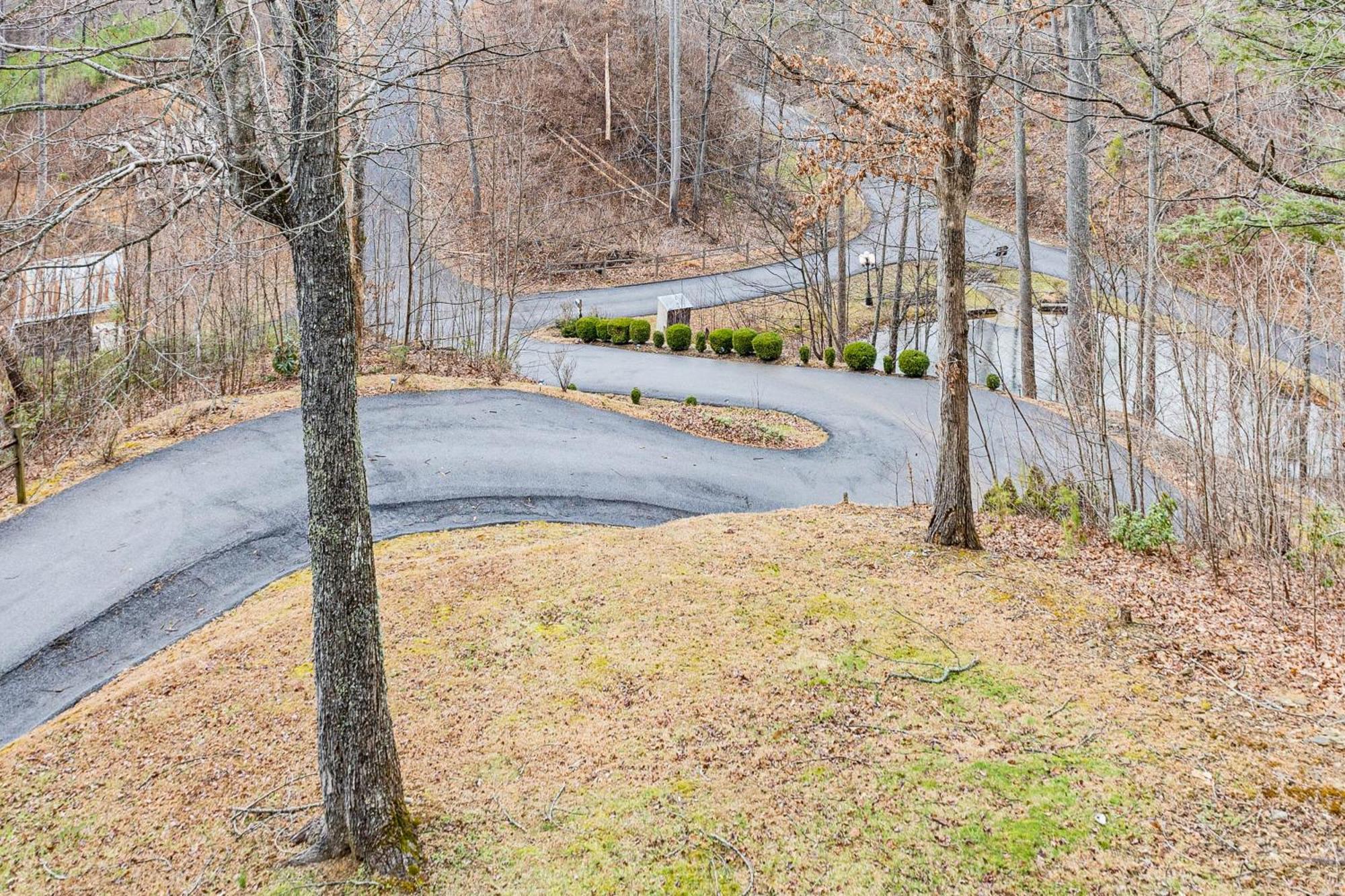 Spacious Gatlinburg Cabin With Hot Tub And Game Room! Exterior foto