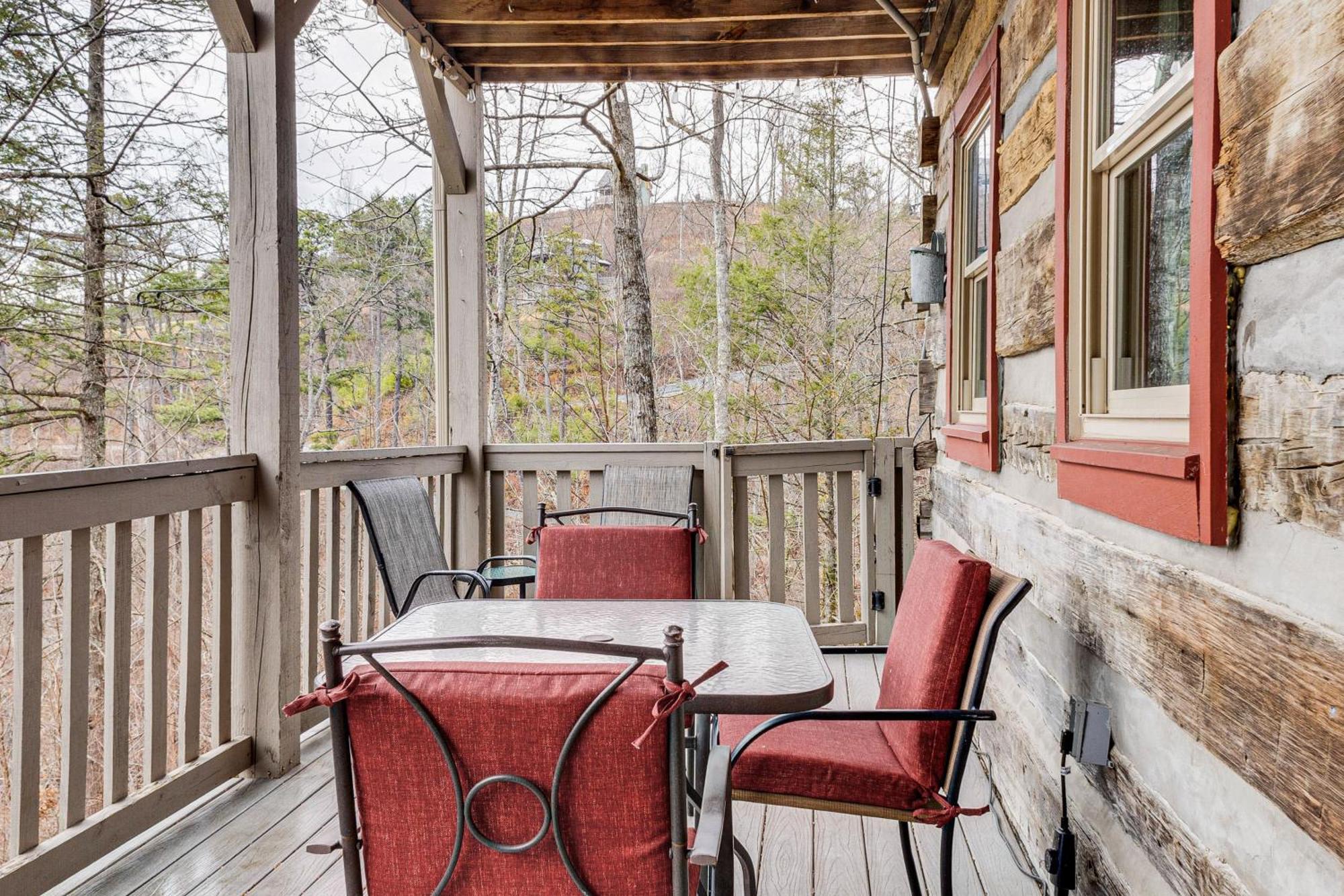 Spacious Gatlinburg Cabin With Hot Tub And Game Room! Exterior foto